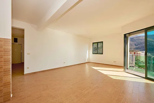 Apartments with sea views in a new building in Becici — photo 2